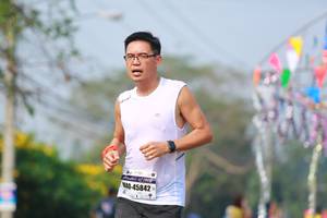 BIB: 45842
                            <button type="button" onclick="openModal(9903568)" class="btn btn-primary btn-sm float-right btn-popup" data-toggle="modal" data-target=".modal-high-quality">
                        <i class="fas fa-shopping-cart"></i> Add to Cart
                    </button>
                                            <button type="button" onclick="isThisMe(9903568, true)" class="btn btn-success btn-sm float-right btn-popup btn-isme hidden" data-toggle="tooltip" data-placement="bottom" title="นี่คือรูปของคุณใช่ไหม คลิกที่นี่เพื่อเอาเข้าอัลบั้ม">
                        <i class="fas fa-plus"></i> Add to album
                    </button>
                    <button type="button" onclick="isThisMe(9903568, false)" class="btn btn-warning btn-sm float-right btn-popup btn-isnotme hidden">
                        <i class="fas fa-ban"></i> Remove from album
                    </button>